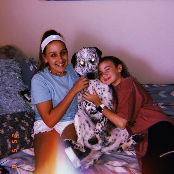 Meet your Posher, Brooke - Picture 1 of 1